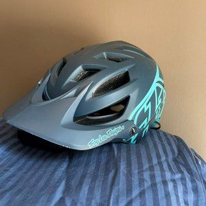 Troy Lee Designs A1 Mips Helmet - kids - extra small